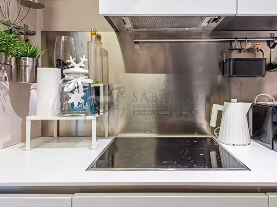 Immagine 14 di Appartamento in vendita  in Viale Monte Grappa 16 a Milano