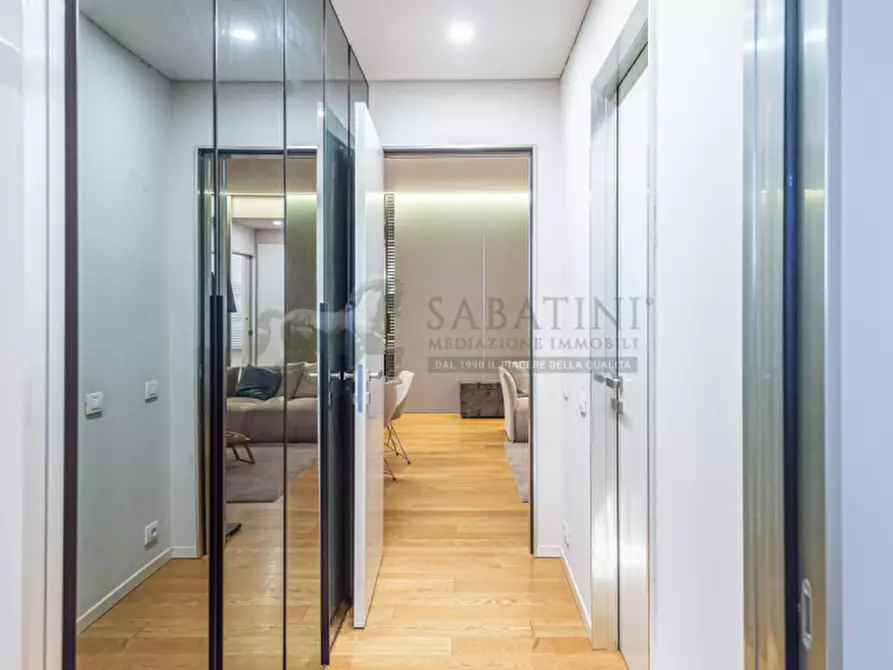 Immagine 18 di Appartamento in vendita  in Viale Monte Grappa 16 a Milano