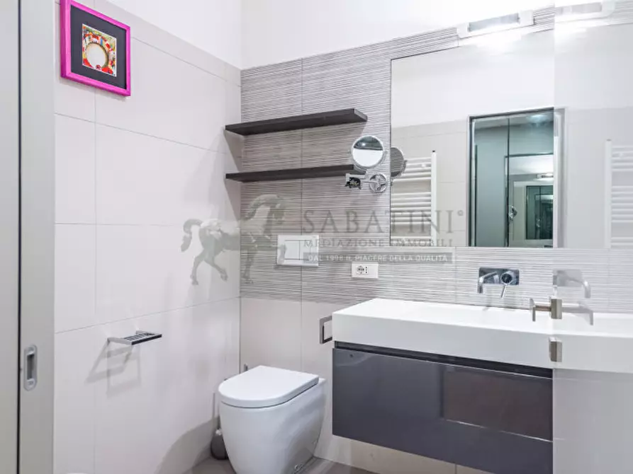 Immagine 19 di Appartamento in vendita  in Viale Monte Grappa 16 a Milano