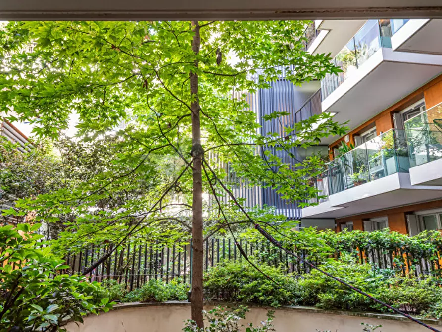 Immagine 30 di Appartamento in vendita  in Viale Monte Grappa 16 a Milano