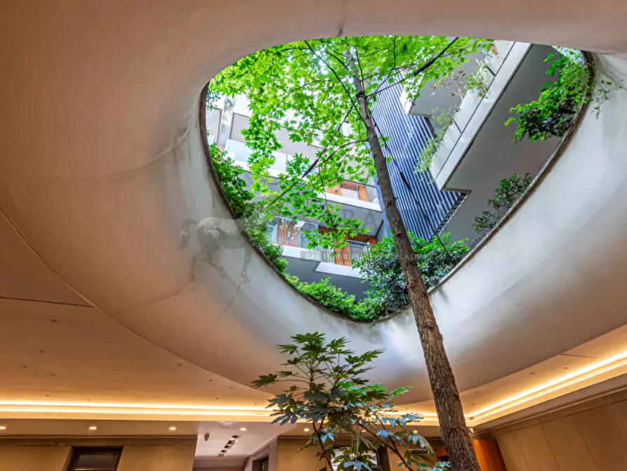 Immagine 35 di Appartamento in vendita  in Viale Monte Grappa 16 a Milano