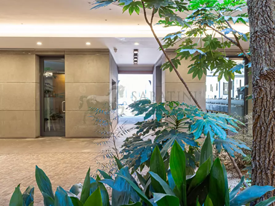 Immagine 36 di Appartamento in vendita  in Viale Monte Grappa 16 a Milano