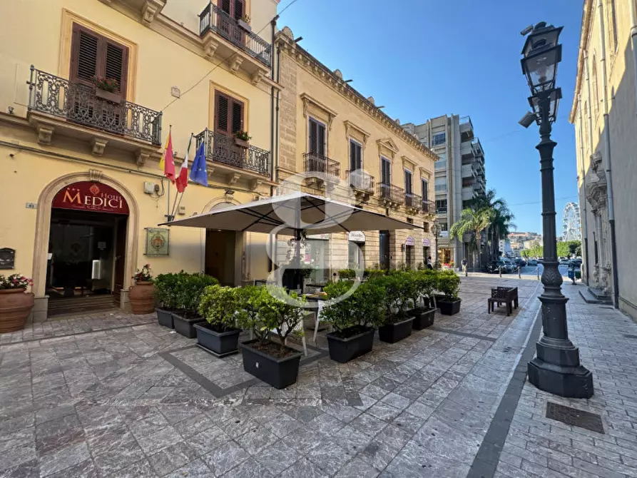 Immagine 4 di Attività commerciale in vendita  in Via Giacomo Medici,N°75 a Milazzo