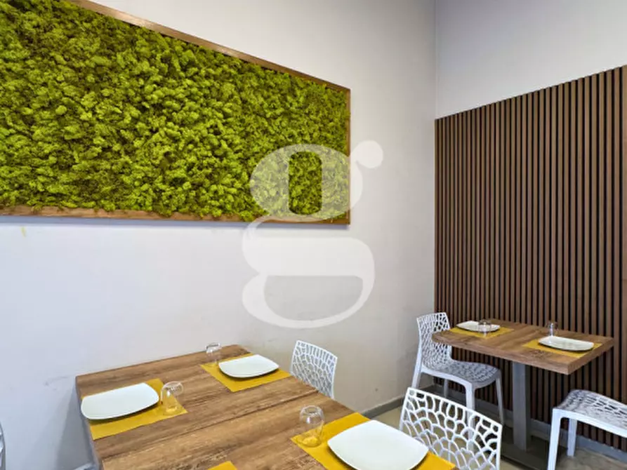 Immagine 16 di Attività commerciale in vendita  in Via Giacomo Medici,N°75 a Milazzo