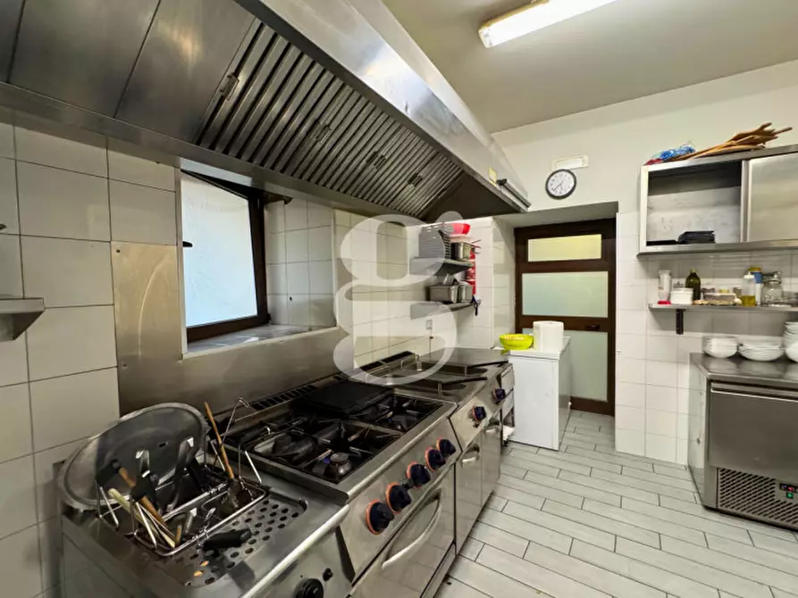 Immagine 26 di Attività commerciale in vendita  in Via Giacomo Medici,N°75 a Milazzo