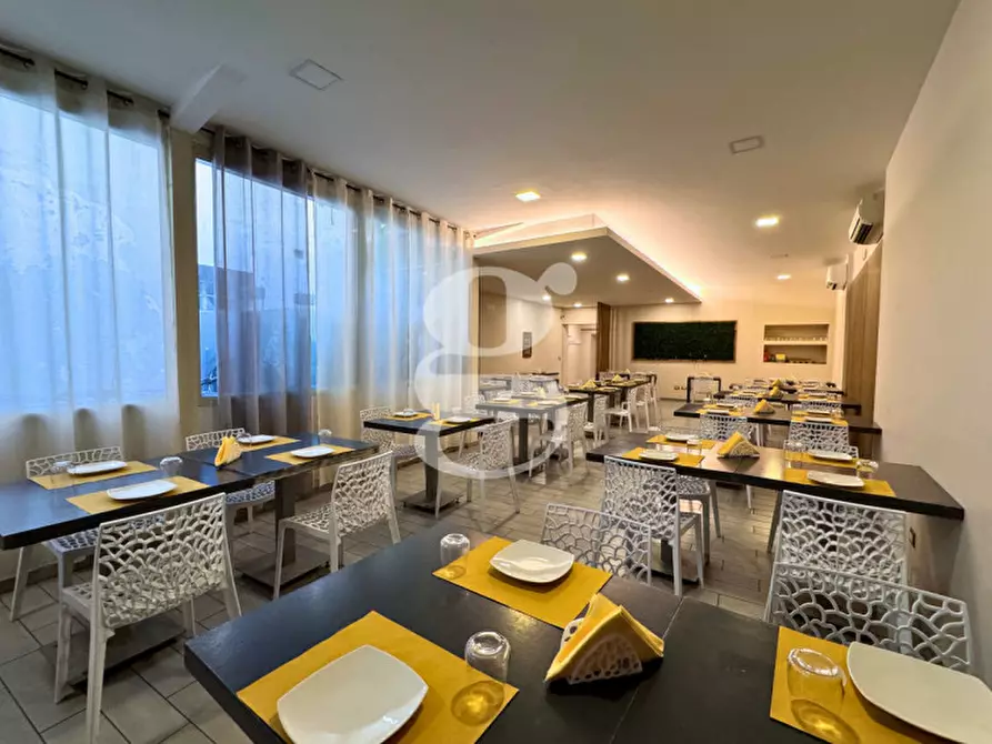 Immagine 39 di Attività commerciale in vendita  in Via Giacomo Medici,N°75 a Milazzo