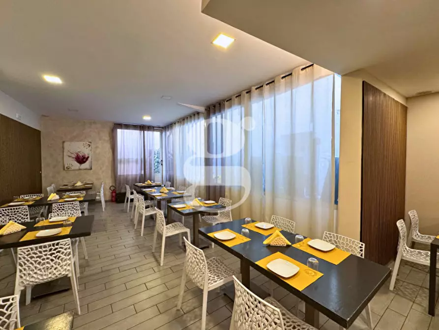 Immagine 41 di Attività commerciale in vendita  in Via Giacomo Medici,N°75 a Milazzo