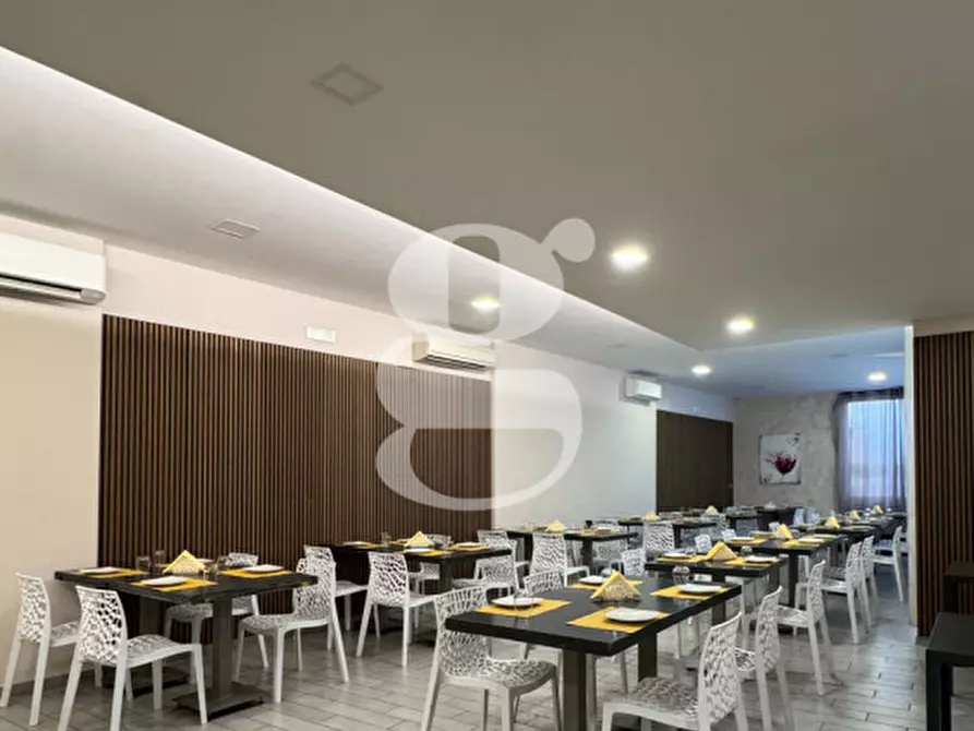 Immagine 48 di Attività commerciale in vendita  in Via Giacomo Medici,N°75 a Milazzo