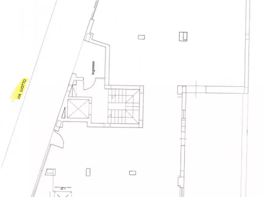 Immagine 14 di Negozio in vendita  a Modica