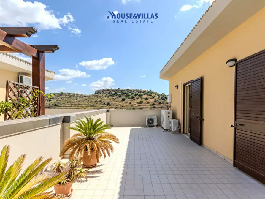 Immagine 7 di Appartamento in vendita  in Via Gian Domenico Romagnosi a Noto