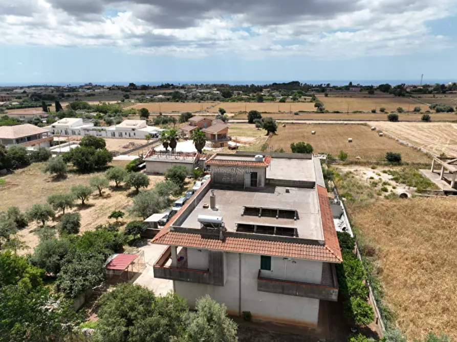 Immagine 10 di Rustico / casale in vendita  a Modica