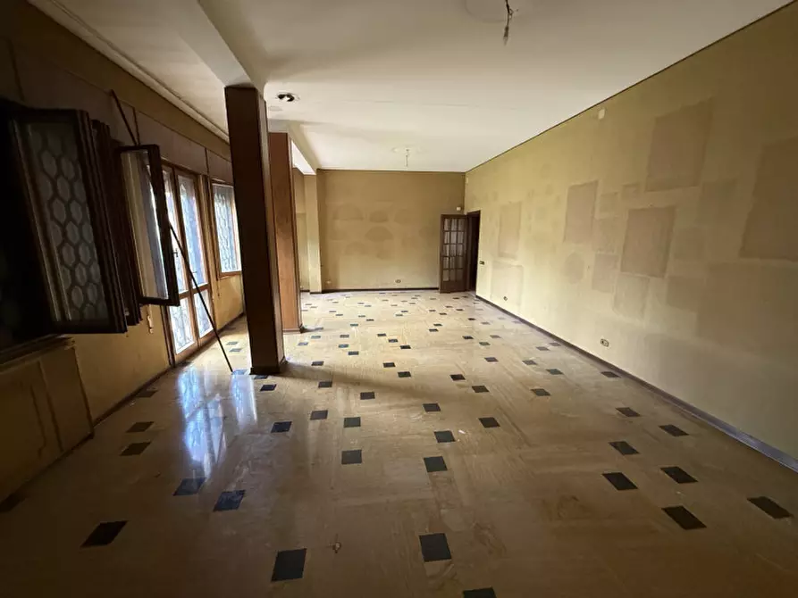 Immagine 6 di Villa in vendita  a Padova