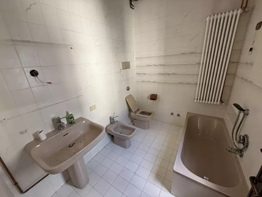 Immagine 19 di Villa in vendita  a Padova