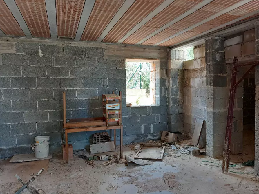 Immagine 37 di Rustico / casale in vendita  in C.da La Chiusa a Ostuni