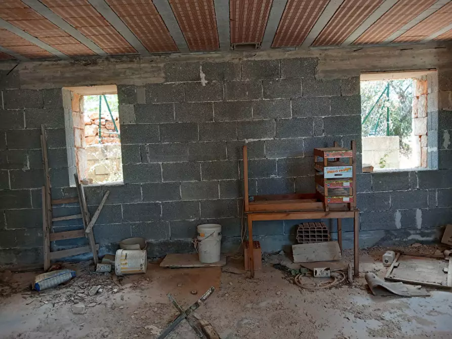 Immagine 38 di Rustico / casale in vendita  in C.da La Chiusa a Ostuni