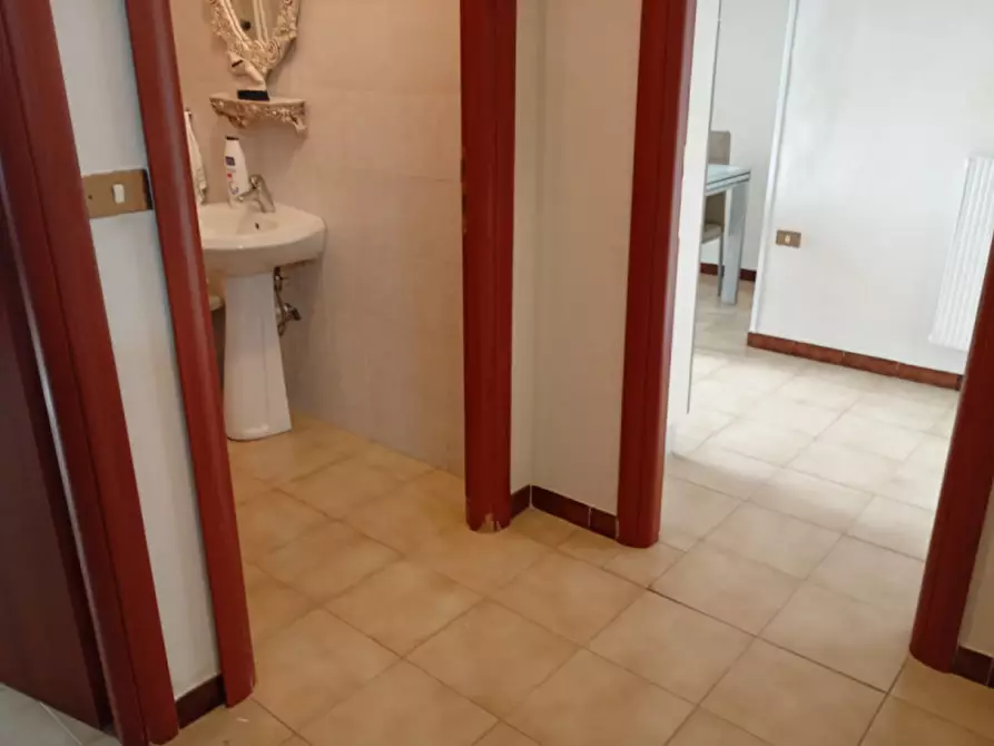 Immagine 18 di Appartamento in vendita  in Piazza Francesco Muzii a Napoli