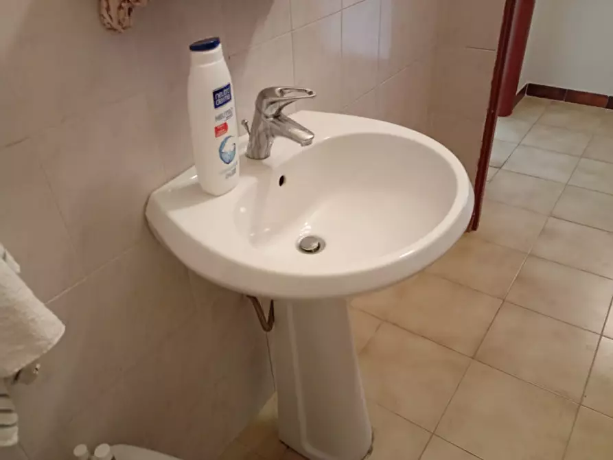 Immagine 19 di Appartamento in vendita  in Piazza Francesco Muzii a Napoli