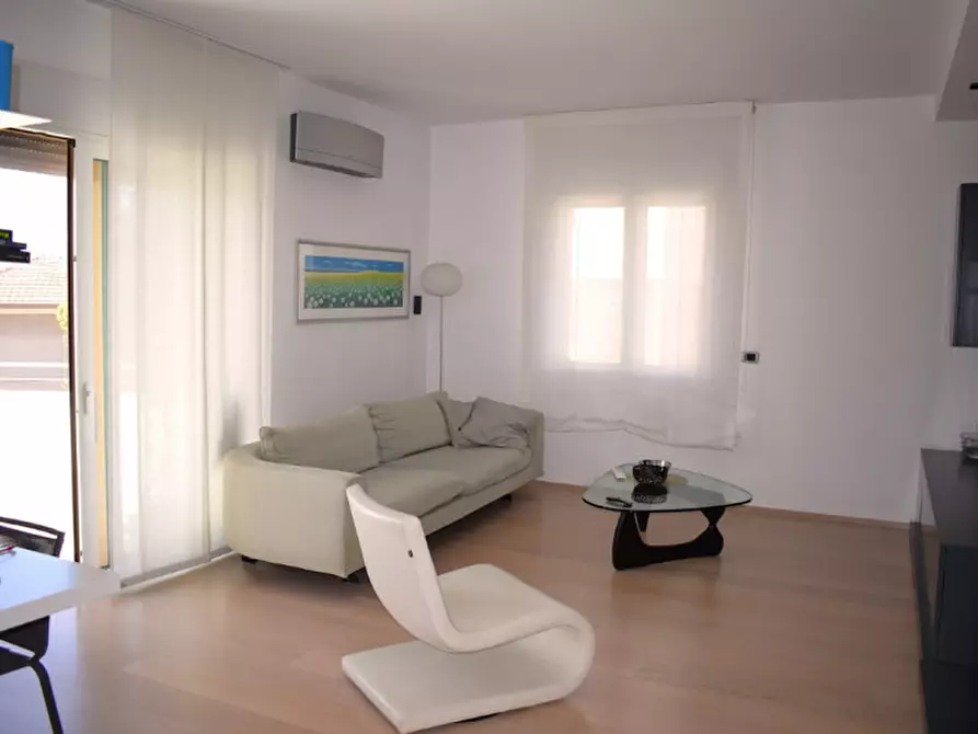 Immagine 4 di Casa bifamiliare in vendita  in Strada Pandolfi a Pescara