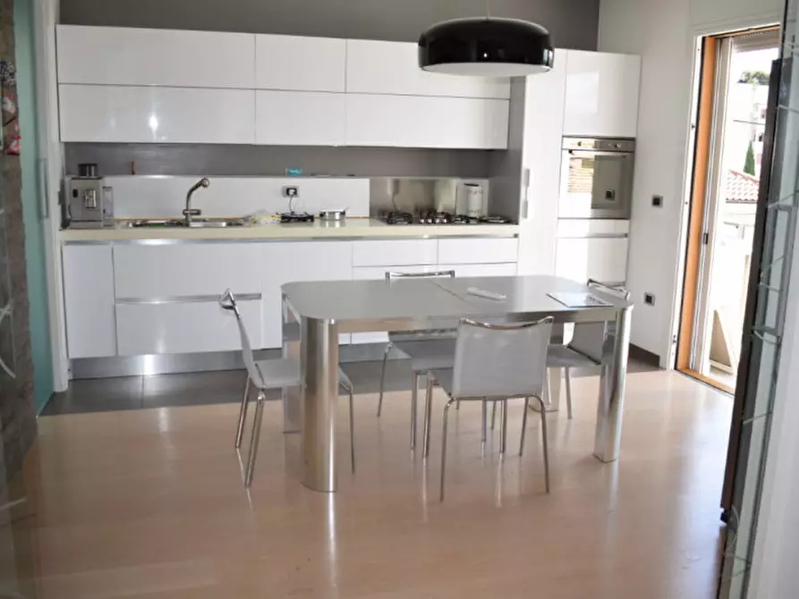 Immagine 6 di Casa bifamiliare in vendita  in Strada Pandolfi a Pescara