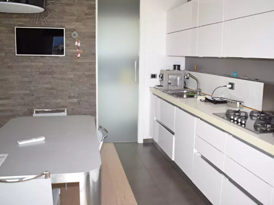 Immagine 7 di Casa bifamiliare in vendita  in Strada Pandolfi a Pescara