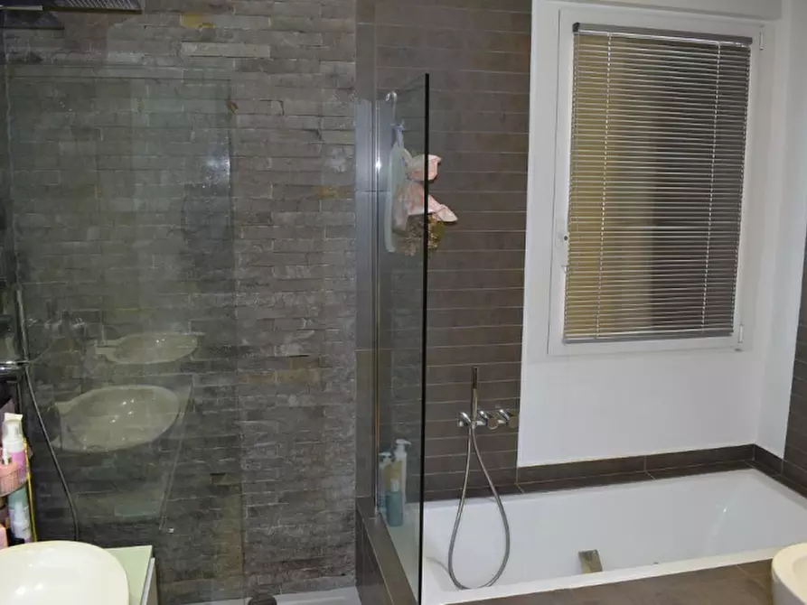 Immagine 18 di Casa bifamiliare in vendita  in Strada Pandolfi a Pescara