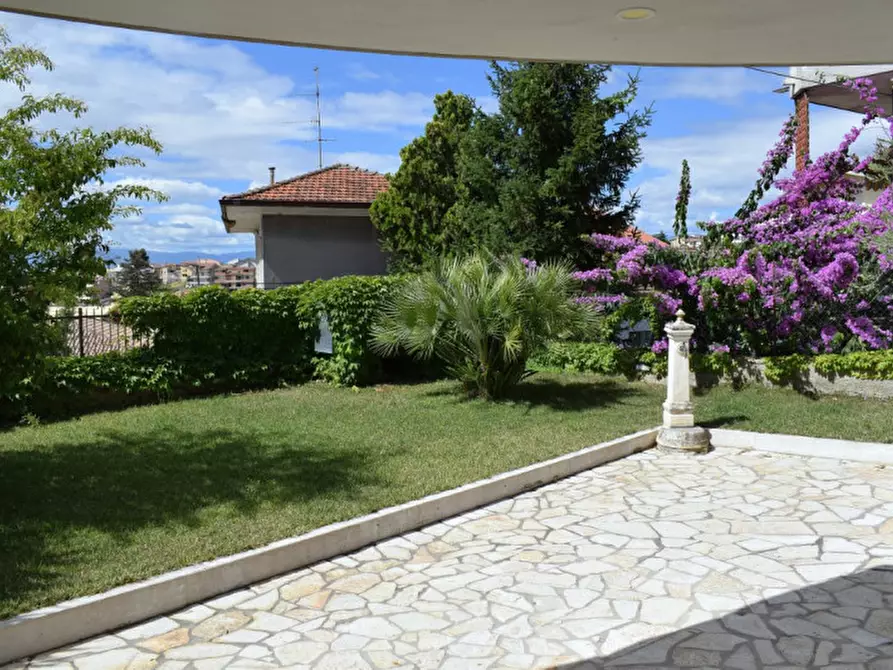 Immagine 27 di Casa bifamiliare in vendita  in Strada Pandolfi a Pescara