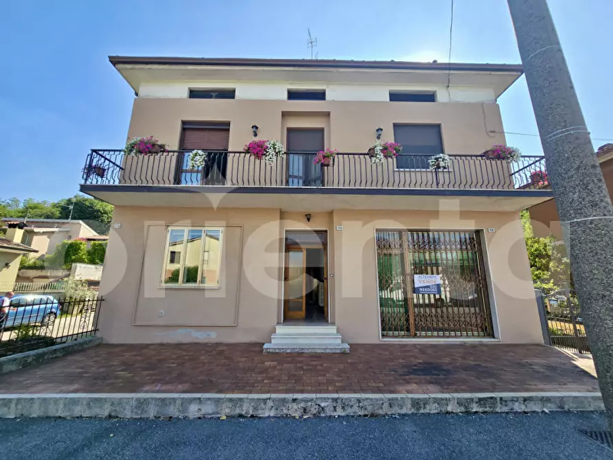 Immagine 1 di Appartamento in vendita  in Via Giovanni Antonio Poli 70 a Montichiari