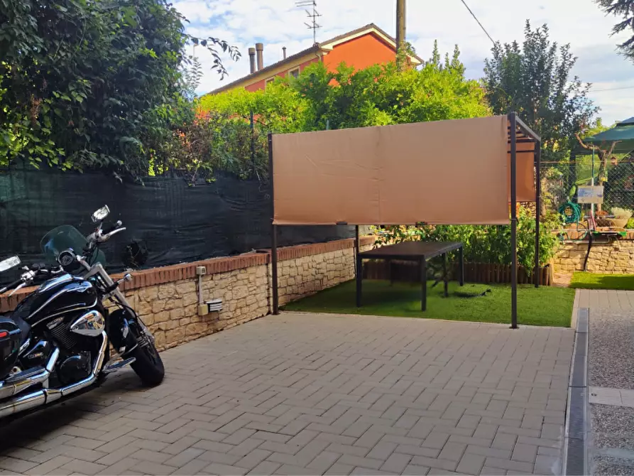 Immagine 7 di Appartamento in vendita  in Strada Traversetolo a Parma