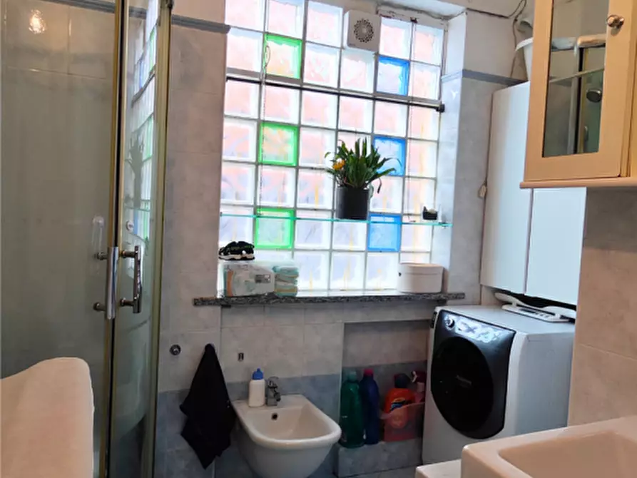 Immagine 21 di Appartamento in vendita  in Strada Traversetolo a Parma