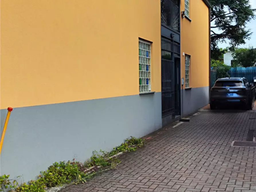 Immagine 38 di Appartamento in vendita  in Strada Traversetolo a Parma