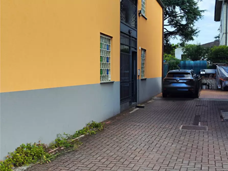 Immagine 39 di Appartamento in vendita  in Strada Traversetolo a Parma