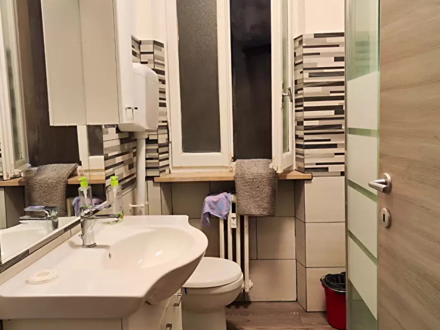 Immagine 9 di Appartamento in vendita  in Via Vincenzo Bellini a Parma