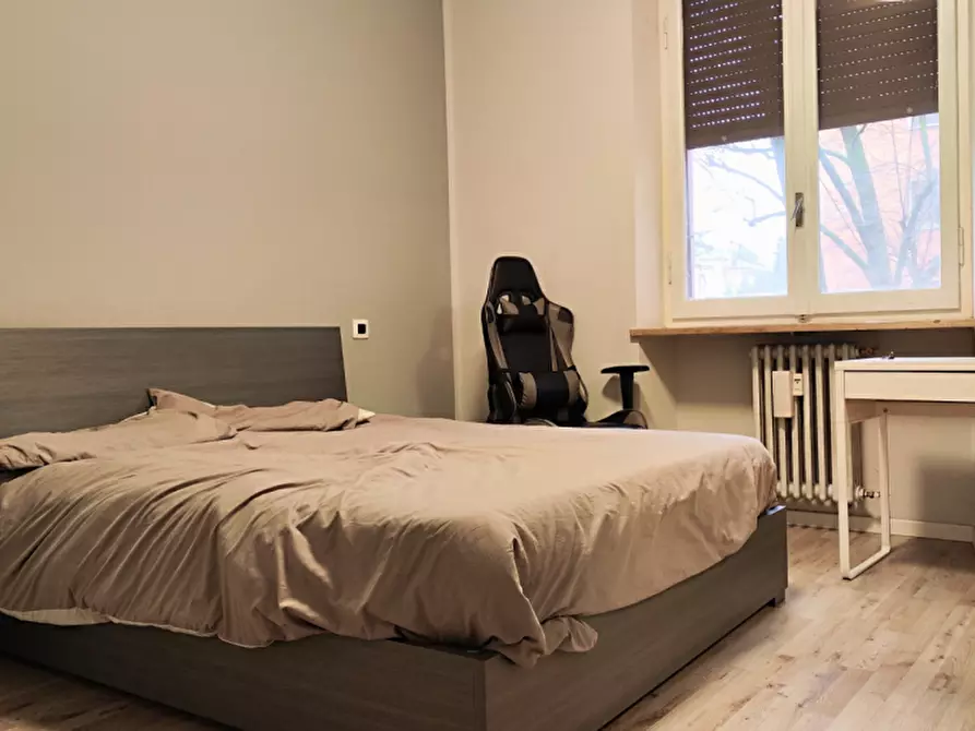 Immagine 11 di Appartamento in vendita  in Via Vincenzo Bellini a Parma