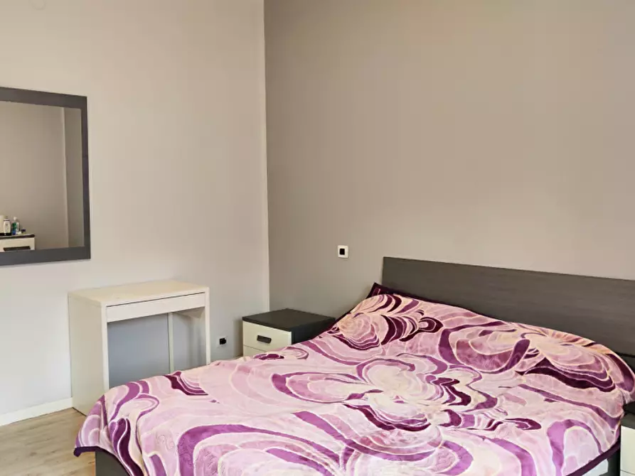 Immagine 31 di Appartamento in vendita  in Via Vincenzo Bellini a Parma