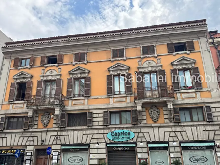 Immagine 1 di Appartamento in vendita  in Piazza Garibaldi, 27 a Pescara