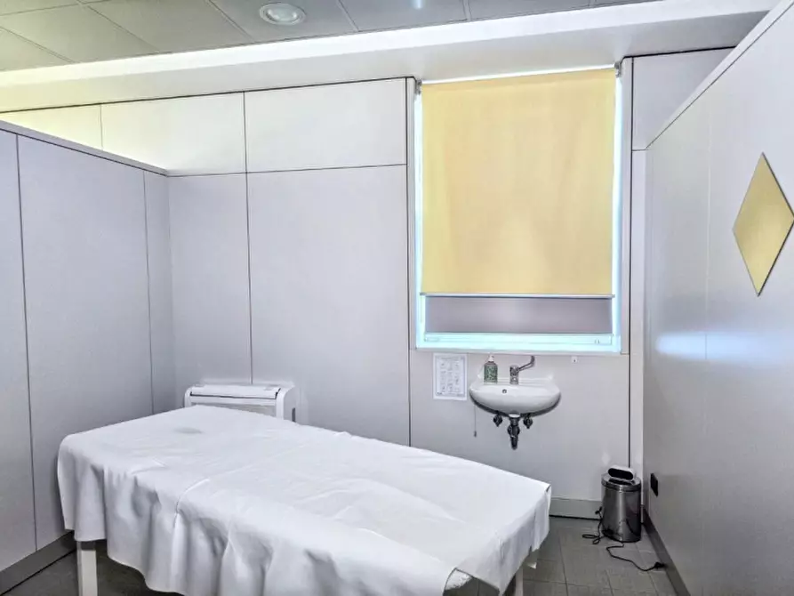 Immagine 10 di Ufficio in vendita  in Via Roma, Torri di Quartesolo VI, Italia a Torri Di Quartesolo