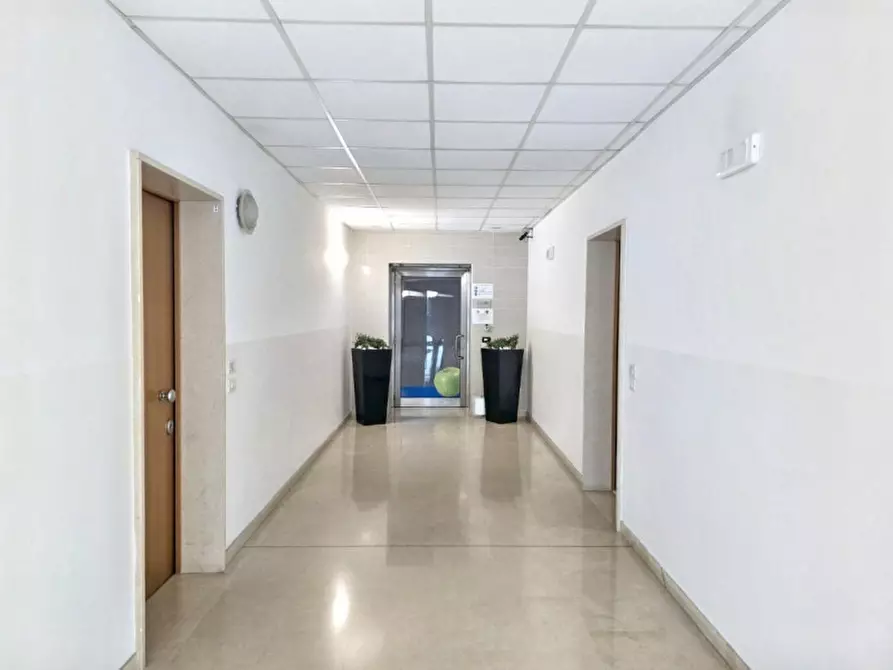 Immagine 13 di Ufficio in vendita  in Via Roma, Torri di Quartesolo VI, Italia a Torri Di Quartesolo