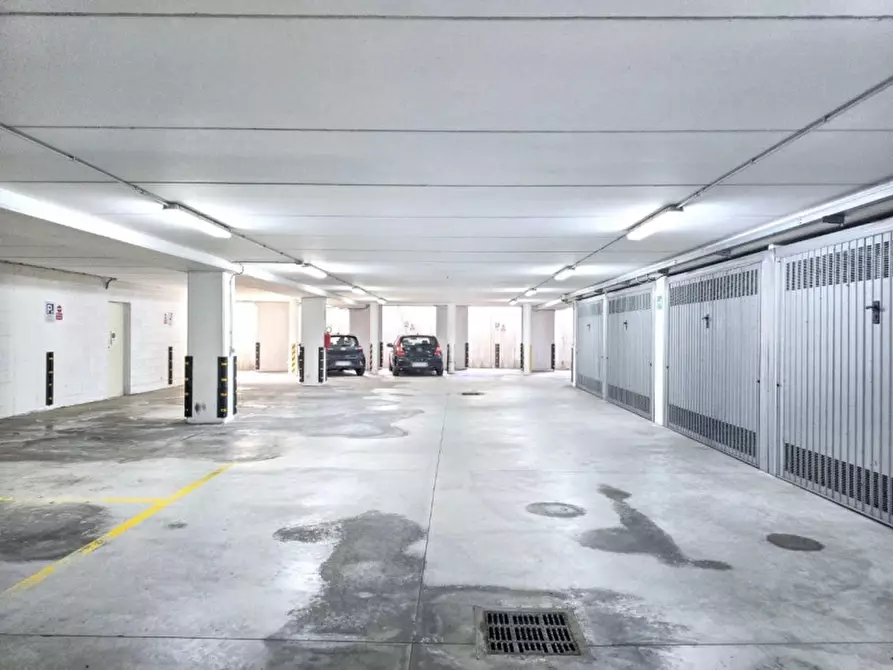 Immagine 14 di Ufficio in vendita  in Via Roma, Torri di Quartesolo VI, Italia a Torri Di Quartesolo