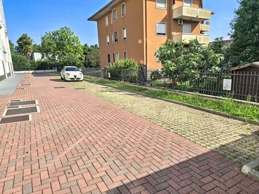 Immagine 23 di Ufficio in vendita  in Via Roma, Torri di Quartesolo VI, Italia a Torri Di Quartesolo