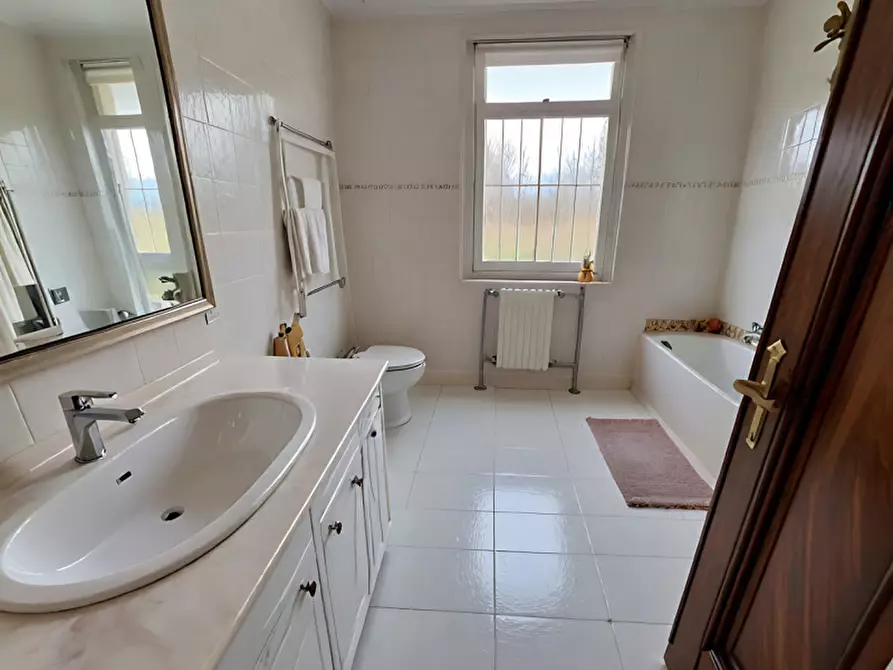 Immagine 11 di Villetta a schiera in vendita  in Via dei Moncini a Treviso