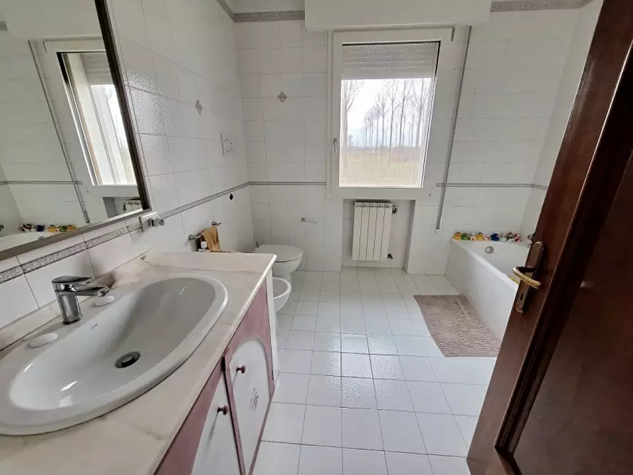 Immagine 22 di Villetta a schiera in vendita  in Via dei Moncini a Treviso