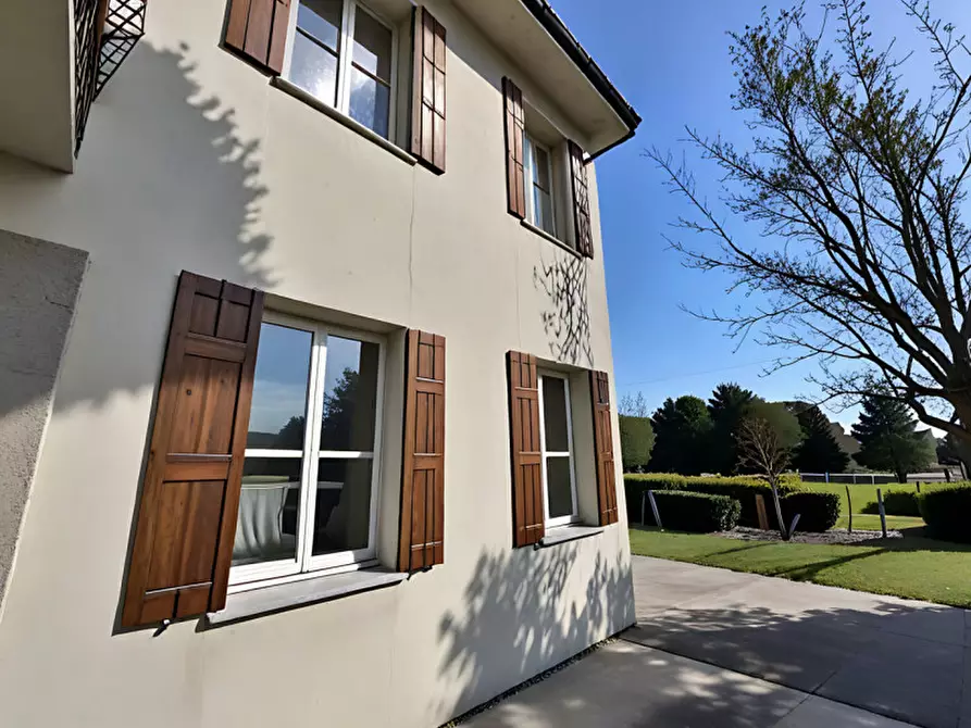 Immagine 2 di Casa indipendente in vendita  in Viale Colli Euganei a Abano Terme