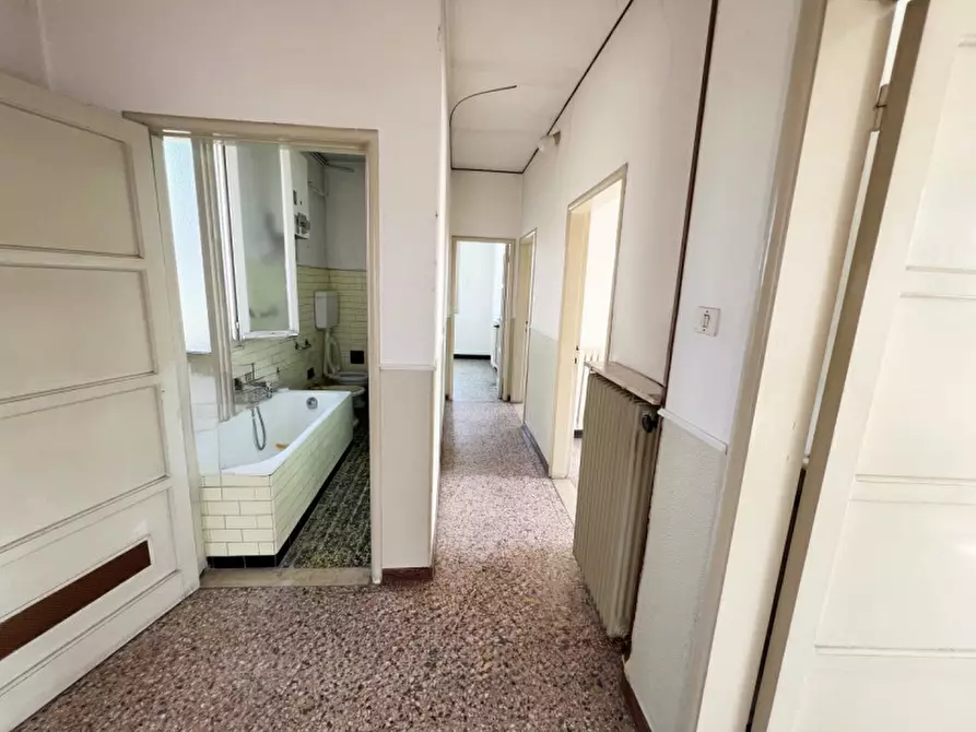 Immagine 15 di Casa indipendente in vendita  in Viale Colli Euganei a Abano Terme