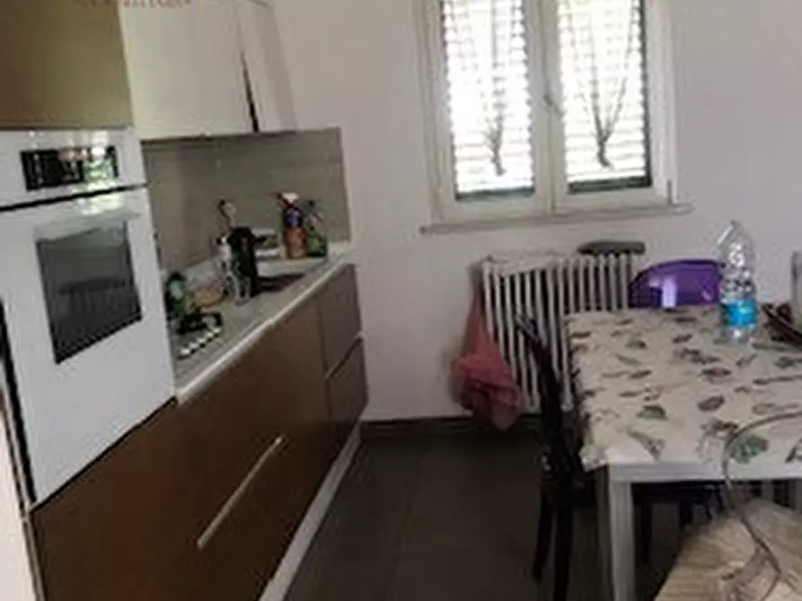 Immagine 3 di Appartamento in vendita  a Urbino