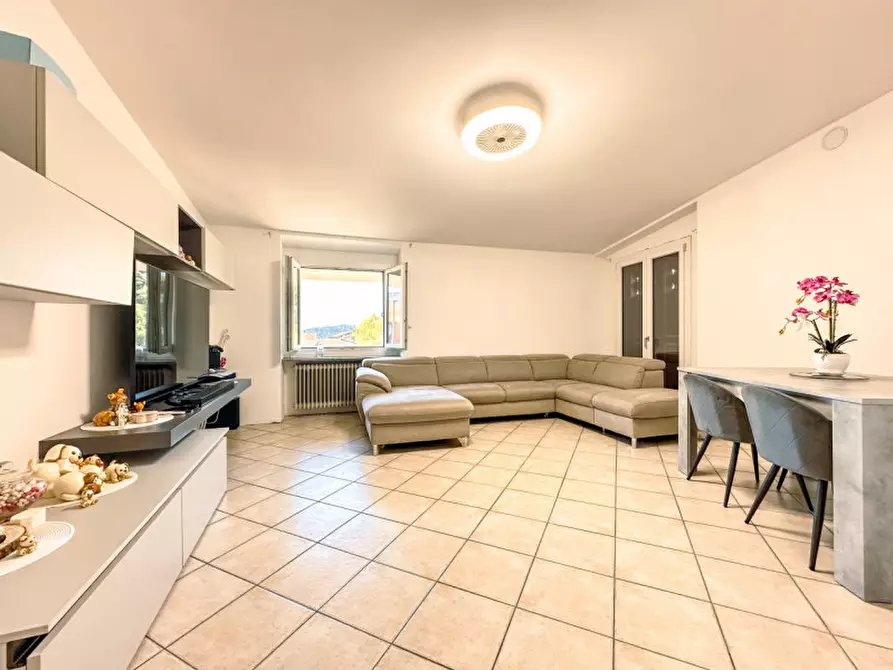 Immagine 5 di Casa indipendente in vendita  in Via Fiume n 17 a Grignasco