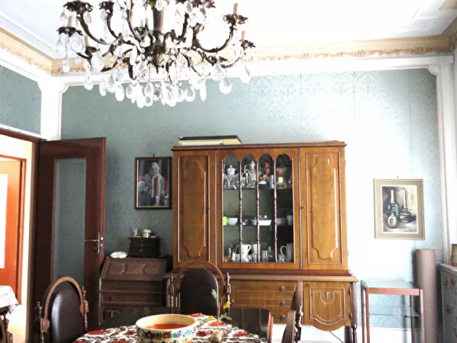 Immagine 2 di Appartamento in vendita  in VIALE  XXIV MAGGIO a Genzano Di Lucania