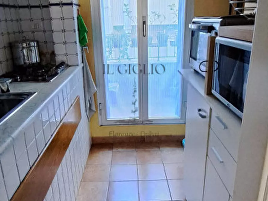 Immagine 6 di Appartamento in vendita  in via Guelfa a Firenze