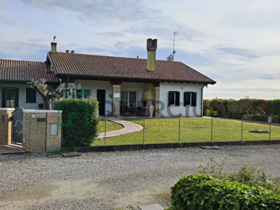 Immagine 4 di Casa bifamiliare in vendita  in Via Fossà a San Donà Di Piave
