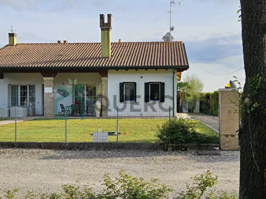 Immagine 5 di Casa bifamiliare in vendita  in Via Fossà a San Donà Di Piave