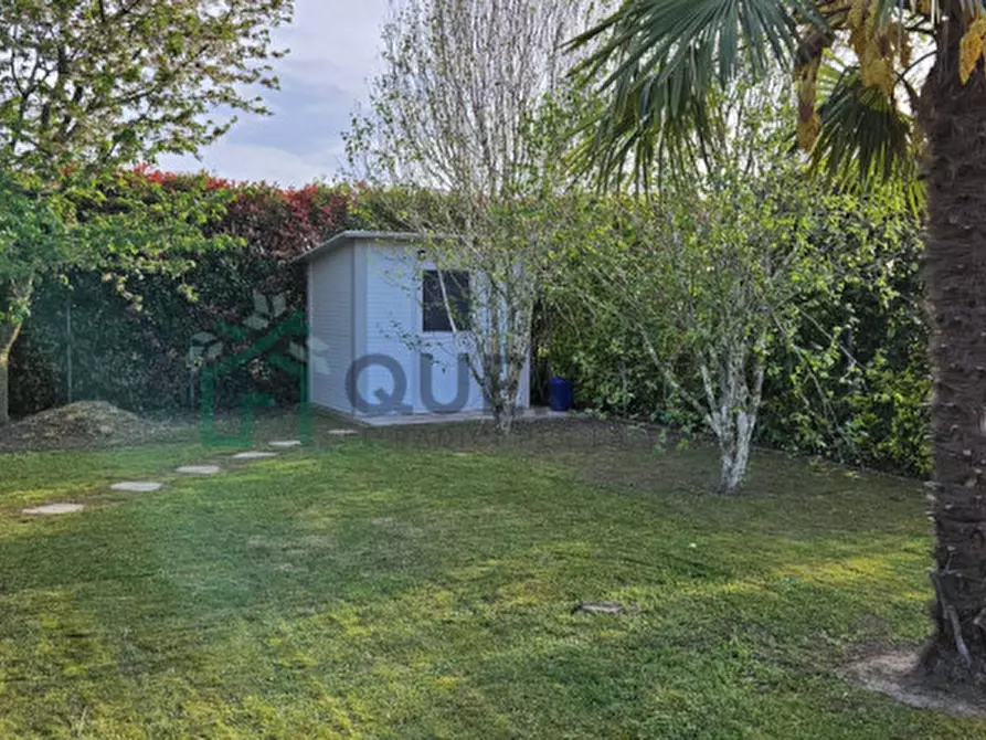 Immagine 10 di Casa bifamiliare in vendita  in Via Fossà a San Donà Di Piave